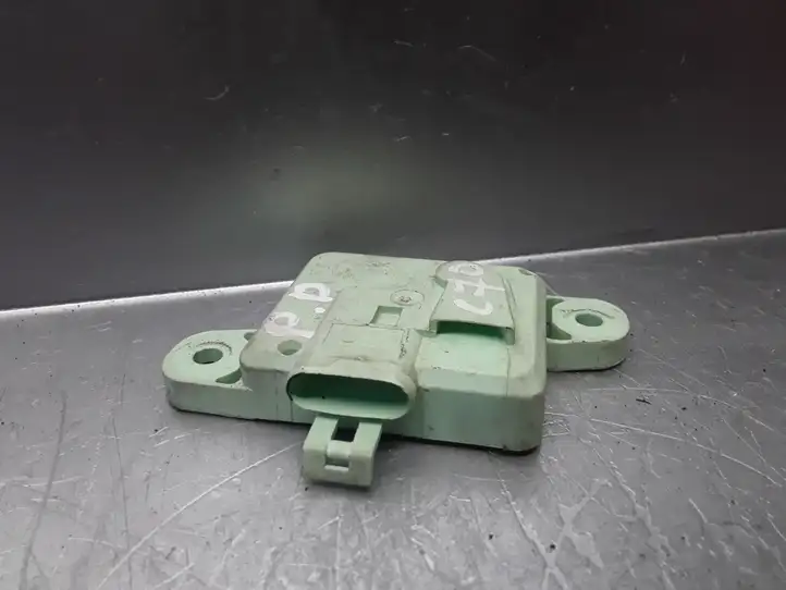 Volvo C70 (2005 - 2009)  30773062 Датчик удара надувных подушек