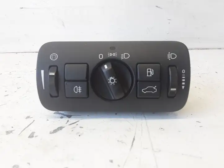 Volvo S60 (2010 - 2013) 30739413 Включатель фонарей — фото 1