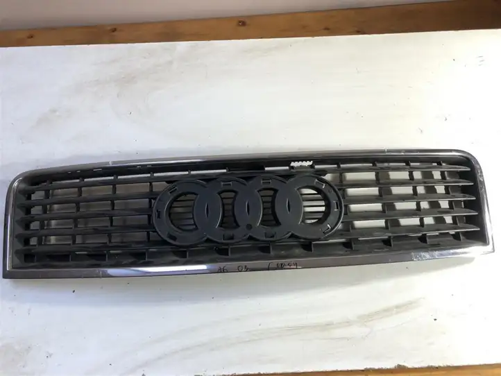 Audi A6 S6 C5 4B (2001 - 2004) 4B0853651F Передняя решетка — фото 1