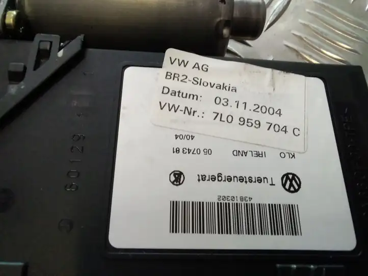 Volkswagen Touareg I (2002 - 2010) 7L0959704C Стеклоподъемник задней двери — фото 3