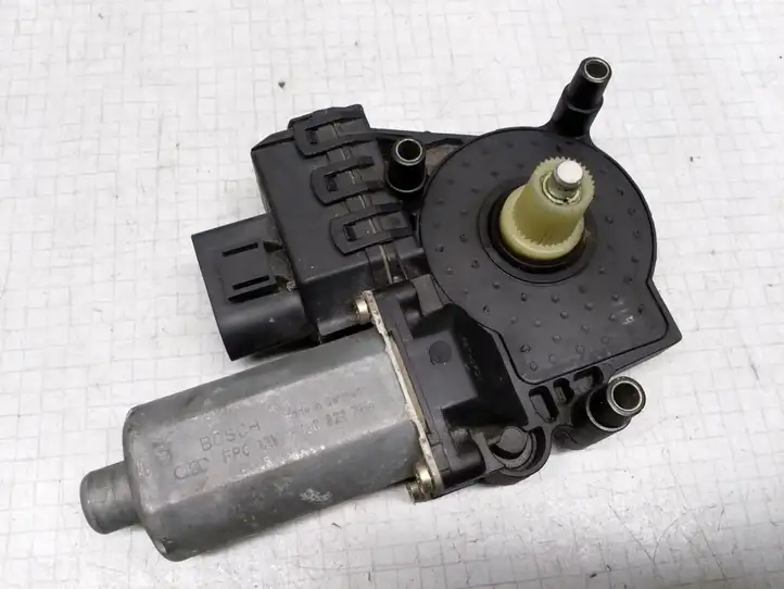 Audi A6 S6 C5 4B (1997 - 2001) 0130821785 Стеклоподъемник задней двери — фото 3