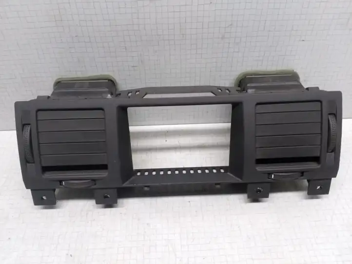 Opel Vectra C (2002 - 2005) 09177133 Центральный воздушный дефлектор — фото 1