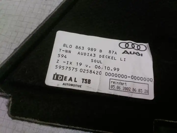 Audi A3/S3 8L (2000 - 2003) 8L0863989B87A Прочая отделка багажника — фото 3