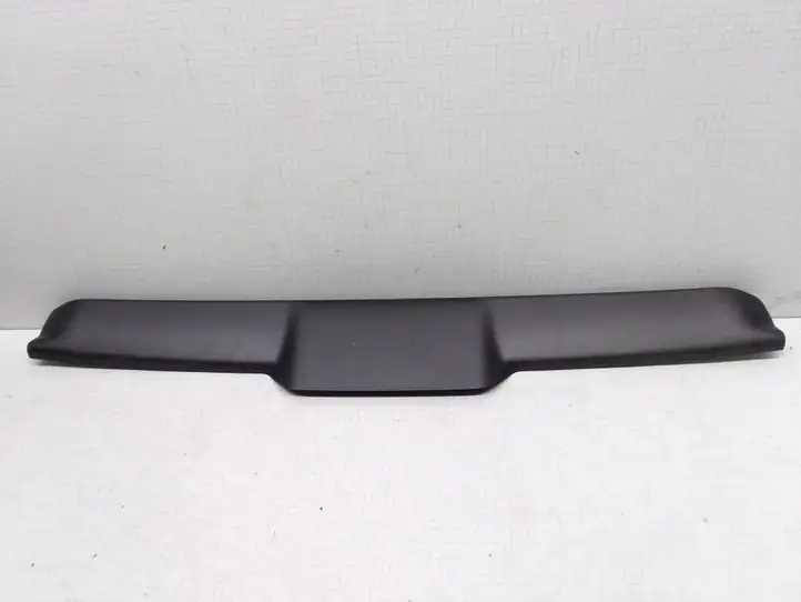 Toyota Corolla E120 E130 (2004 - 2007) 6793902010 Накладка порога — фото 1