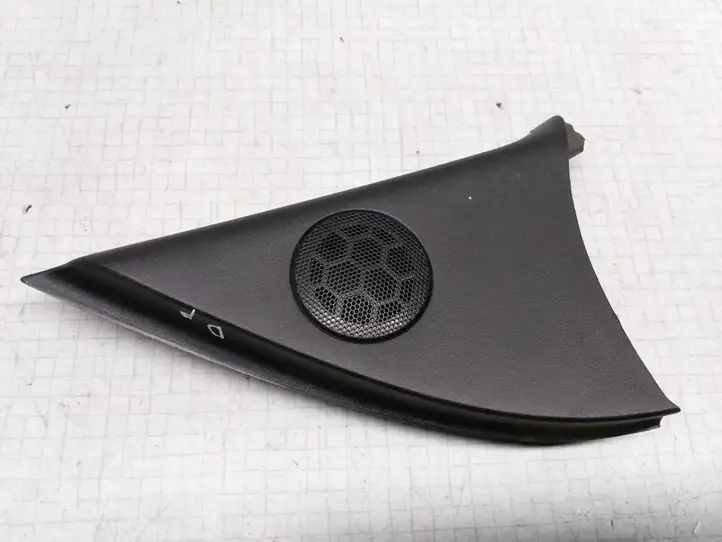 Opel Astra G (1998 - 2004) 330188061 Накладка динамика передней двери — фото 1