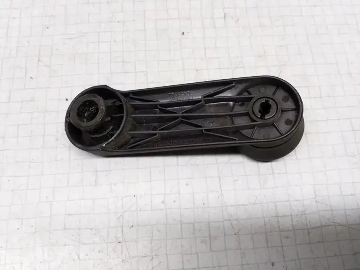 Opel Astra G (1998 - 2004) 902471500430 Ручка стеклоподъемника — фото 2
