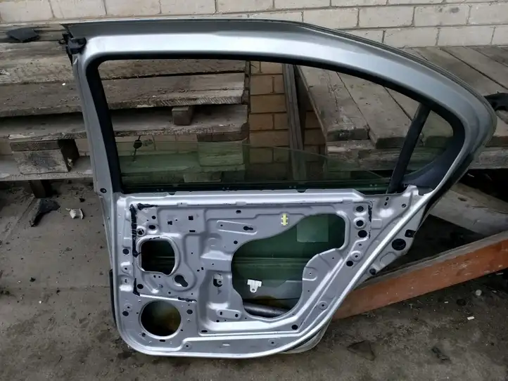 Nissan Maxima A34 (2004 - 2008) Задняя дверь — фото 3
