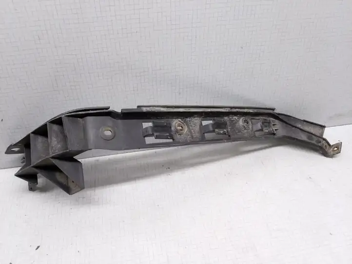 Volkswagen Bora (1998 - 2005)  1J5807394  Держатель заднего бампера (кронштейн)