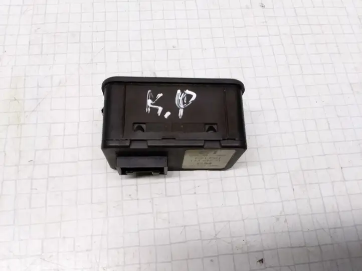 Opel Astra G (1998 - 2004) 13363201 Кнопка стеклоподъемников — фото 2