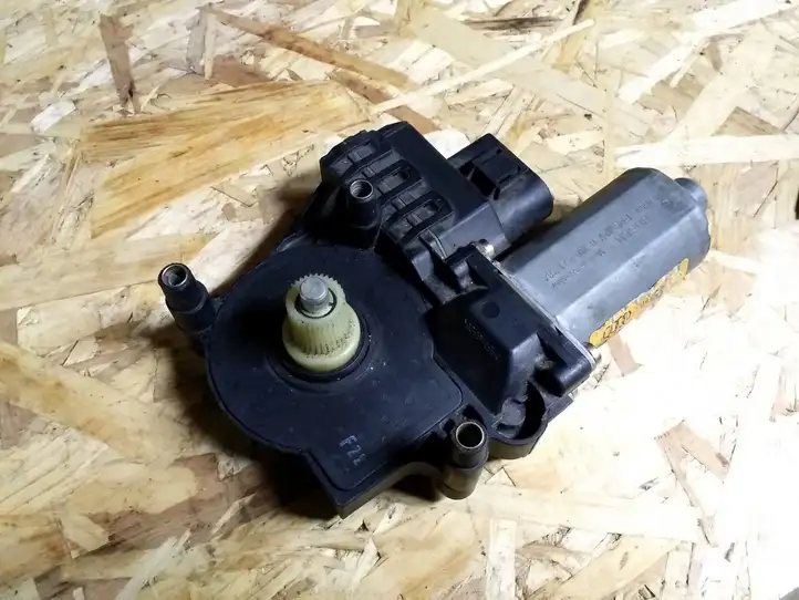Audi A6 S6 C5 4B (1997 - 2001) 0130821784 Стеклоподъемник задней двери — фото 2