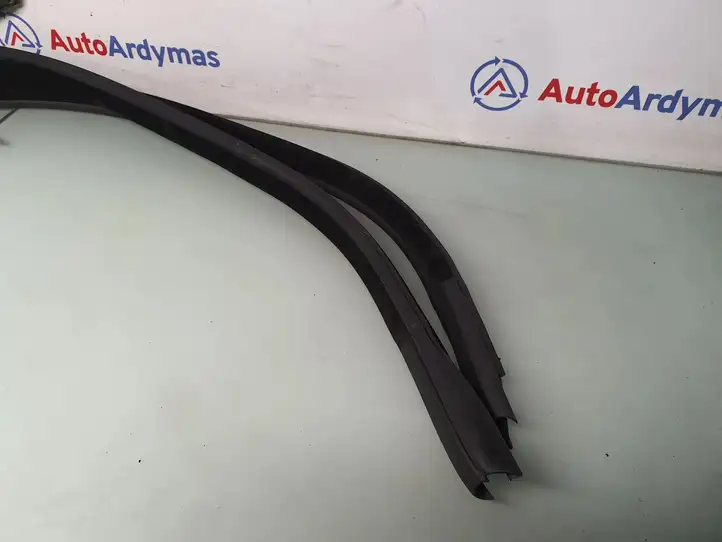BMW 4 F32 F33 (2013 - 2017) 7279772 Накладка стоек лобового стекла — фото 3