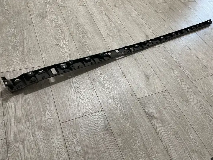 Tesla Model X (2015 - 2021) 104669000b Усилитель порога — фото 1