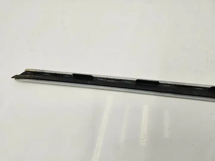 BMW 5 G30 G31 (2016 - ) 7443695 Накладка стоек лобового стекла — фото 7