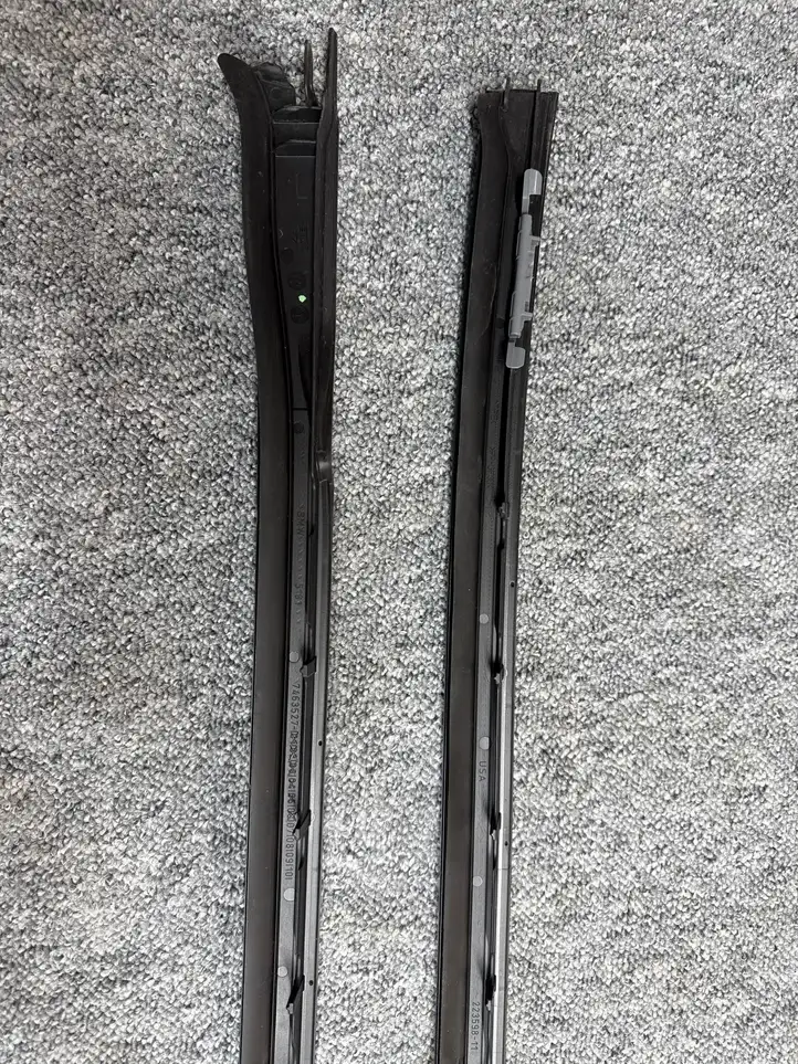 BMW X5 G05 (2018 - ) 51317463527 Накладка стоек лобового стекла — фото 11