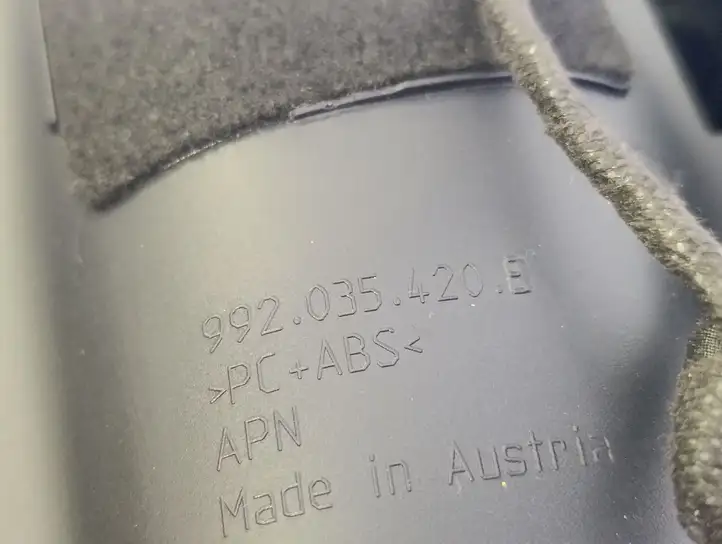 Porsche 911 992 (2019 - ) 992868114C Обшивка передней двери — фото 11