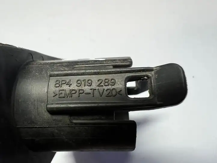 Audi A3/S3 8P (2004 - 2008) 8P4919289 Кронштейн заднего датчика парковки — фото 3