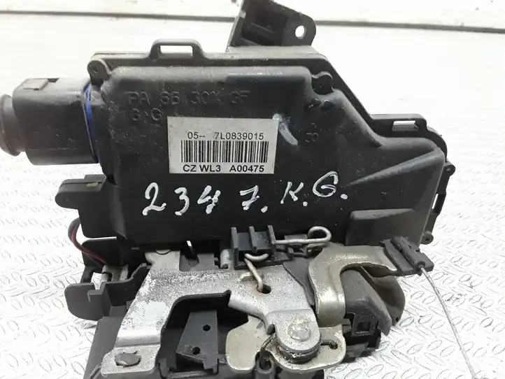 Skoda Octavia Mk2 (1Z) (2004 - 2013) 7L0839015 Замок задней двери — фото 2