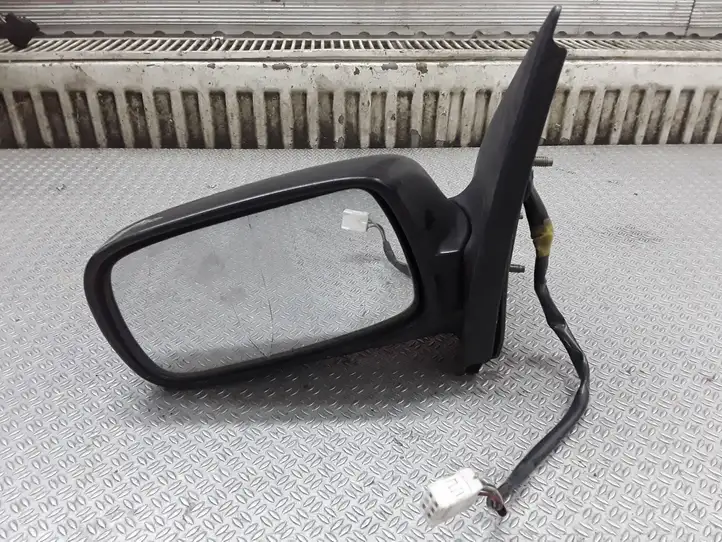 Toyota Yaris (2005 - 2009) E13010399 Боковое зеркало с электроприводом — фото 1