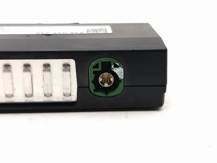 Audi Q3 F3 (2018 - ) 83A035736 USB разъем — фото 5