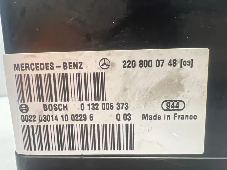 Mercedes-Benz S W220 (1998 - 2006) 2208000748 Вакуумный насос центрального замка — фото 4