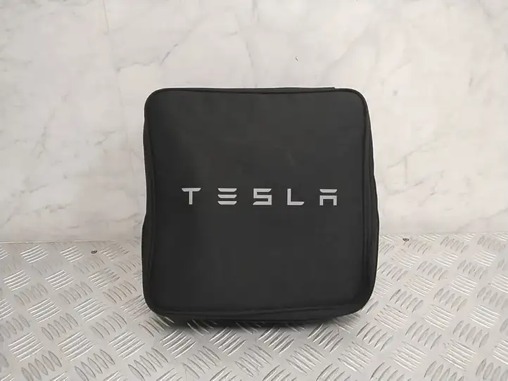 Tesla Model Y (2019 - 2024) 112125400G Прочая электропроводка — фото 3