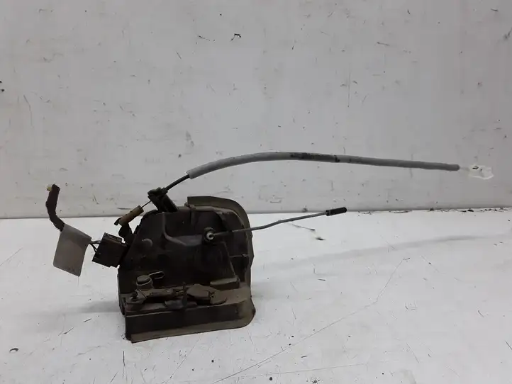 BMW X5 E53 (1999 - 2006)  4350905 Замок задней двери