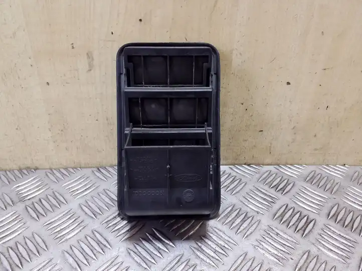 Land Rover Range Rover Sport L320 (2005 - 2009) JDD000051 Вентиляционная решетка кузова — фото 4
