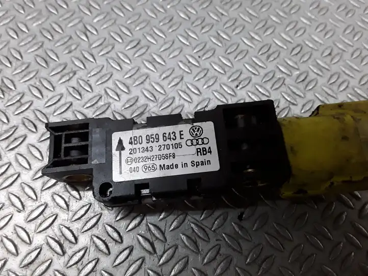 Audi A6 S6 C5 4B (1997 - 2001) 4B0959643E Датчик удара SRS — фото 3
