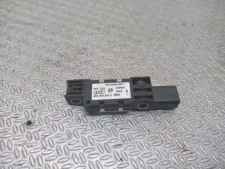 Audi A6 S6 C5 4B (1997 - 2001) 4B0959643E Датчик удара SRS — фото 1