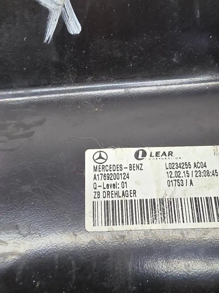 Mercedes-Benz CLA C117,X117,W117 (2013 - 2019) A1769200124 Кронштейн ISOFIX — фото 6