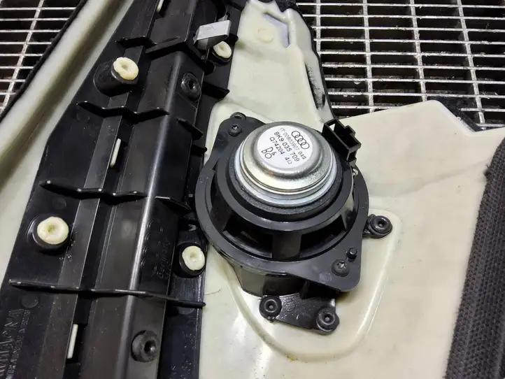Audi A4 S4 B8 8K (2011 - 2015) 8K9867245A Верхняя обшивка стойки D — фото 10