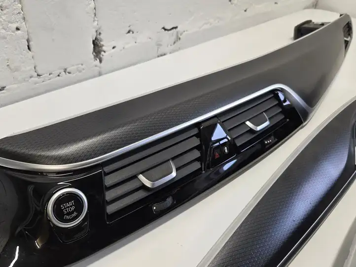 BMW 5 G30 G31 (2016 - ) 9882257 Комплект внутренней декоративной отделки — фото 3