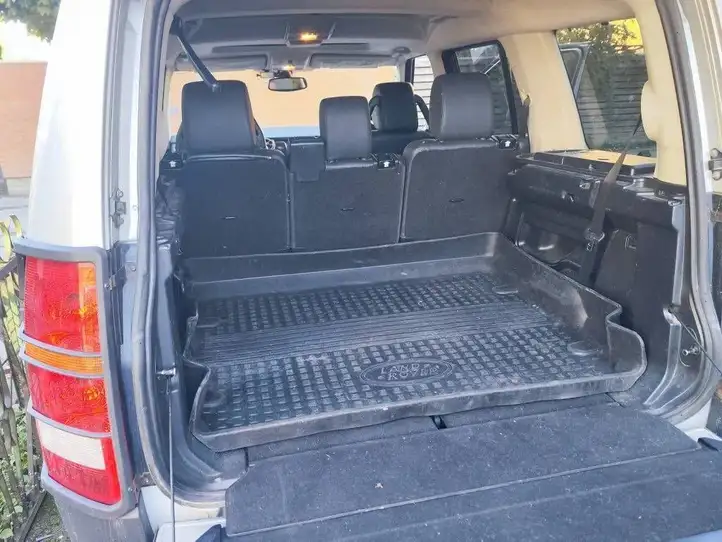 Land Rover Discovery 3 - LR3 (2004 - 2009) EBF500010 Резиновый коврик багажника — фото 4