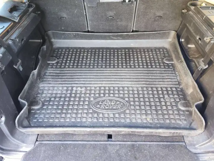 Land Rover Discovery 3 - LR3 (2004 - 2009) EBF500010 Резиновый коврик багажника — фото 5