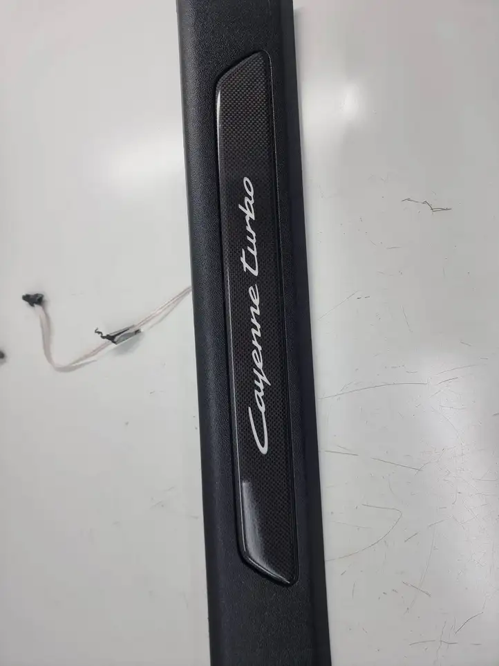Porsche Cayenne (9Y0 9Y3) (2018 - ) 760853846b Внутренняя обшивка порога (комплект) — фото 10