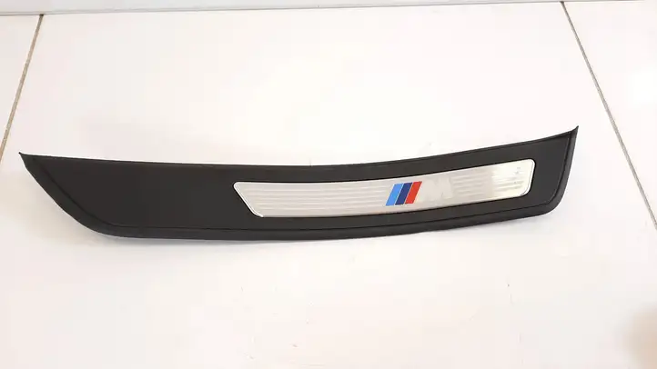 BMW 5 F10 F11 (2009 - 2016) 51478050044 Внутренняя отделка заднего порога — фото 2