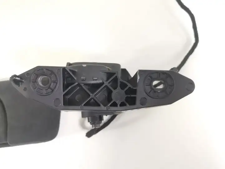 Tesla Model X (2015 - 2021) 1048601-54-F Солнцезащитный козырек — фото 2