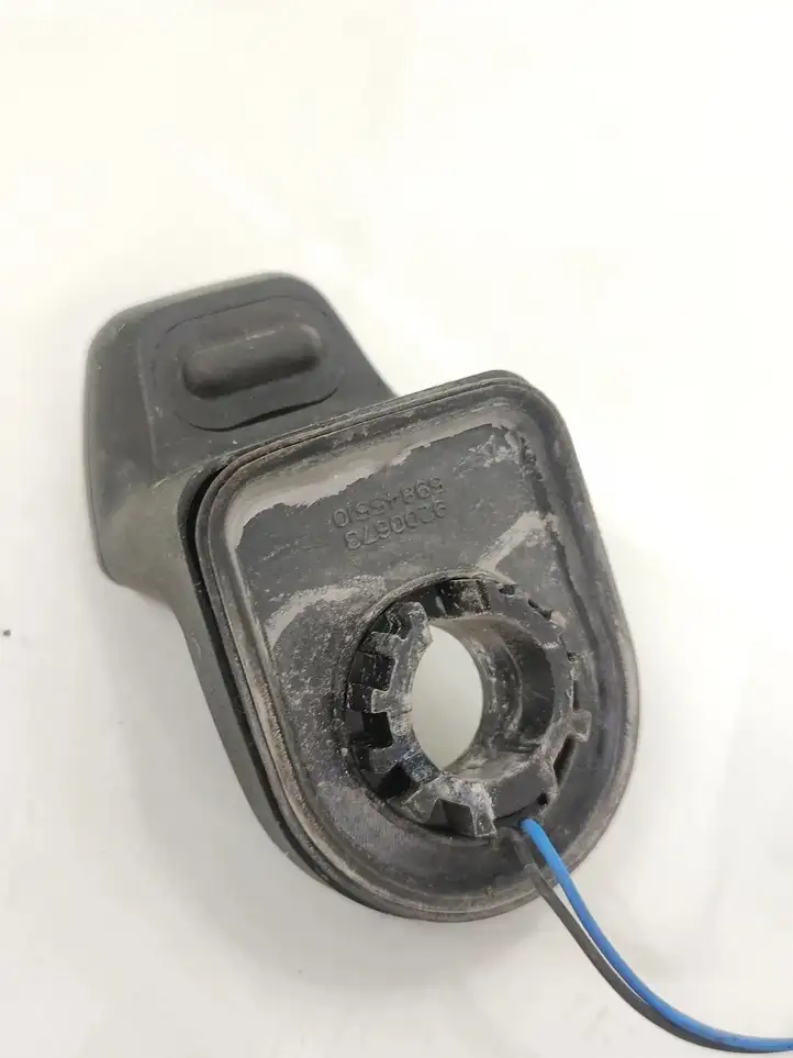 BMW 5 E60 E61 (2004 - 2010) 9200673 Ручка стеклоподъемника — фото 2