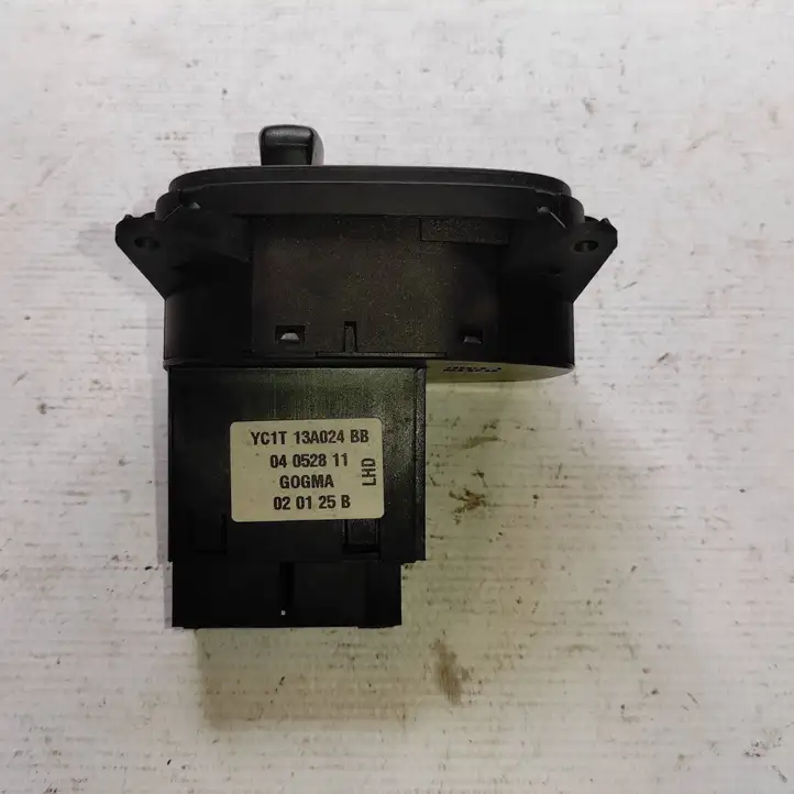 Ford Transit (2000 - 2006) YC1T13A024BB Включатель фонарей — фото 3
