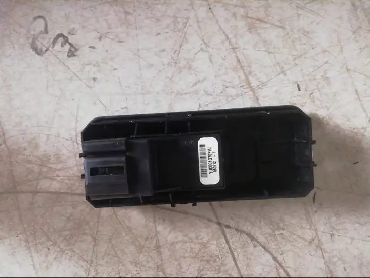 Land Rover Range Rover Sport L320 (2005 - 2009) YUD501070PVJ Блок кнопок стеклоподъемников — фото 4