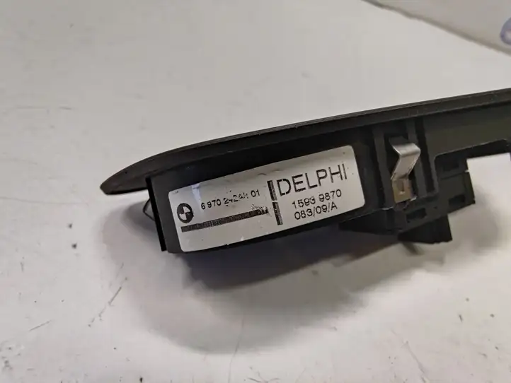 BMW 1 E81 E87 (2004 - 2011) 6970242 Кнопка стеклоподъемников — фото 2