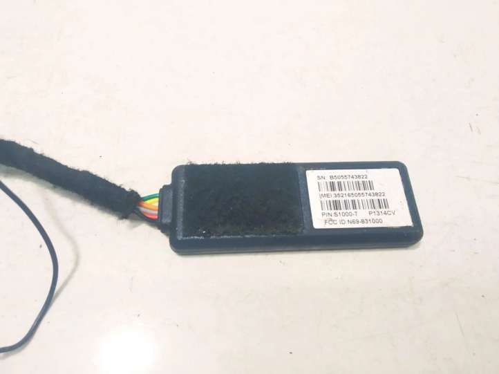 n69831000 Volvo S80 Antena (GPS antena)