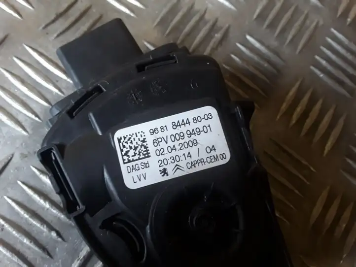 Peugeot 308 (2007 - 2013) 968184448003 Педаль акселератора — фото 3