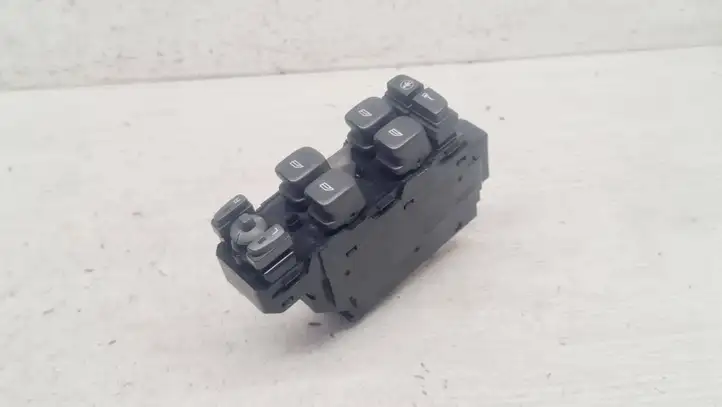 Volvo V70 (2000 - 2004)  7923 Кнопка стеклоподъемников