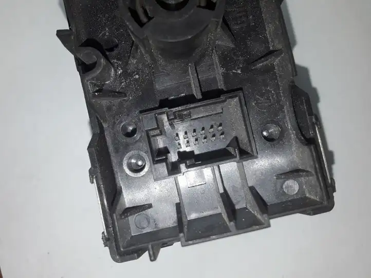 Opel Zafira B (2008 - 2014) 04061200 Включатель фонарей — фото 4