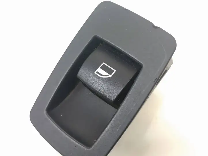 BMW 5 E60 E61 (2004 - 2010) 15939948 Кнопка стеклоподъемников — фото 2