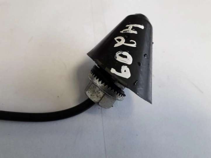 Volkswagen PASSAT B4 Antena (GPS antena)