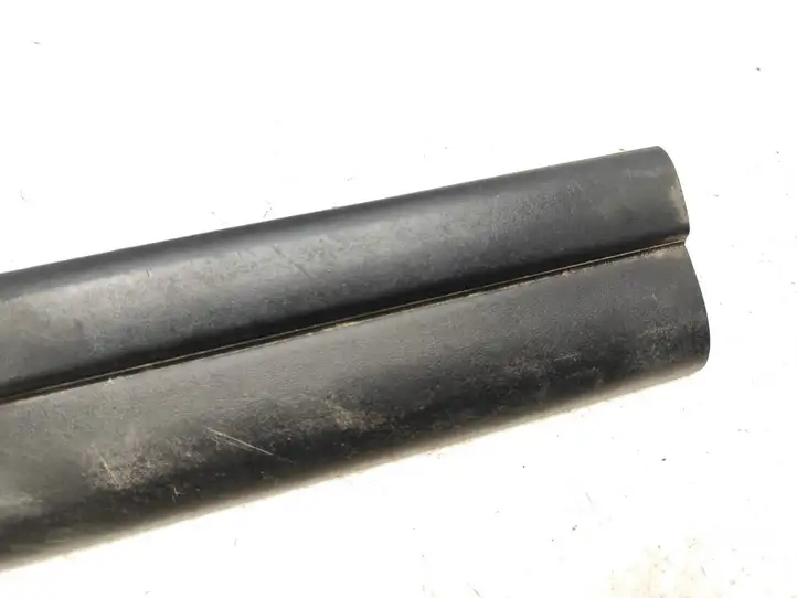 BMW X3 E83 (2003 - 2010) 51477051381 Внутренняя отделка переднего порога — фото 2