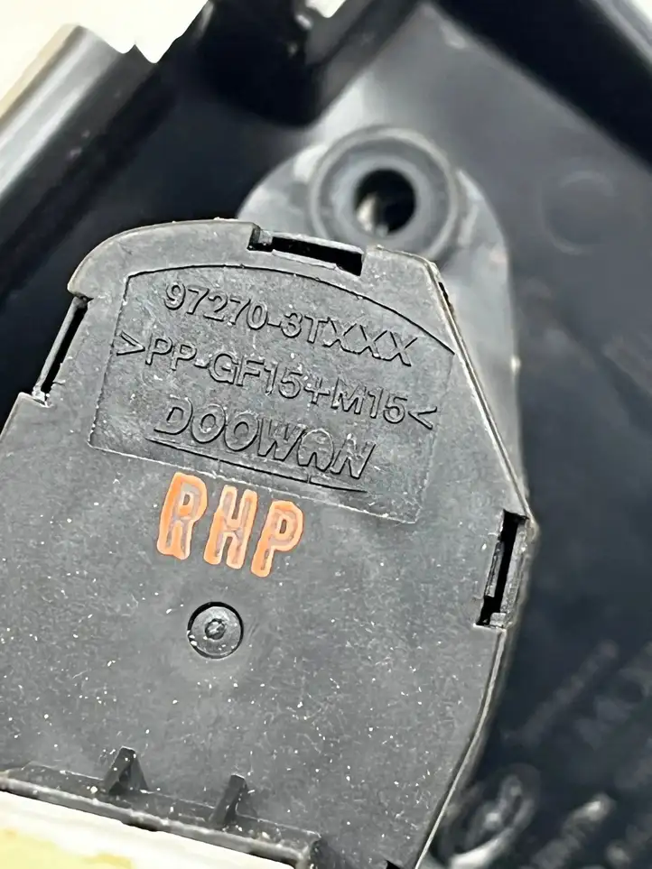 Kia EV6 (2021 - ) 972703TXXX Датчик температуры воздуха в салоне — фото 3