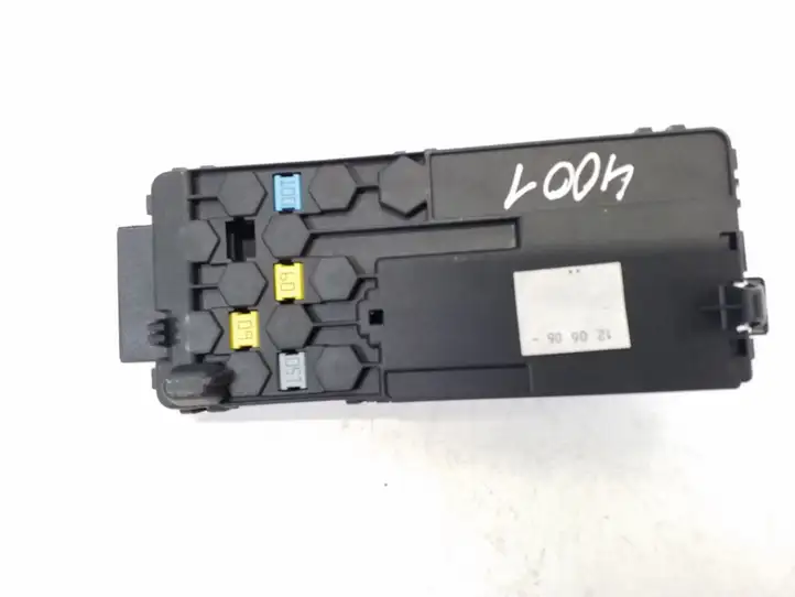 Mercedes-Benz GL X164 (2006 - 2012)  A2115452601 Блок предохранителей